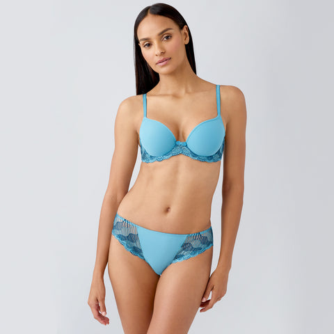 WACOAL - FREE EXPRESS SHIPPING - La Femme Wacoal Bra