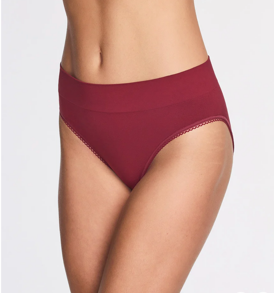 WACOAL  FREE SHIPPING - Feeling Flexible Hi-Cut Panties